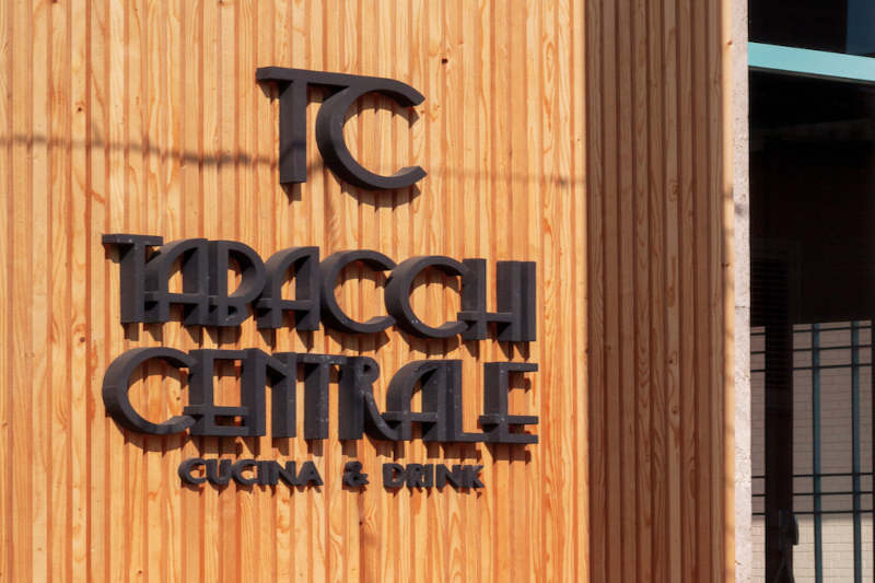 Insegna esterna Tabacchi Centrale